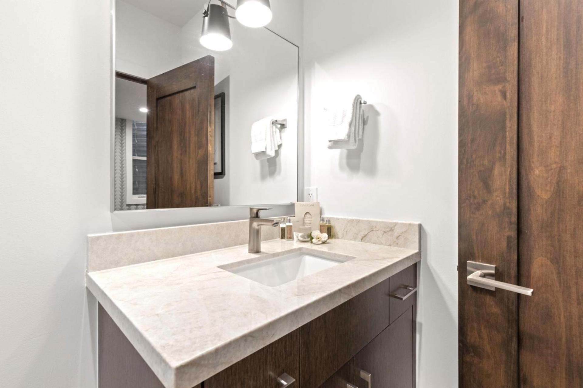 Kbm Resorts 4Br With Two Main Suites Walk To Town Lift And Park City Mountain Resort Pea-1009 Exterior photo