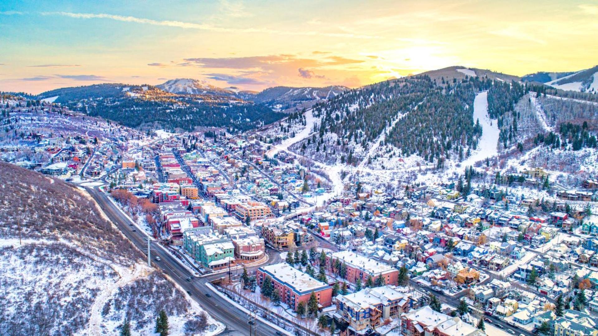 Kbm Resorts 4Br With Two Main Suites Walk To Town Lift And Park City Mountain Resort Pea-1009 Exterior photo